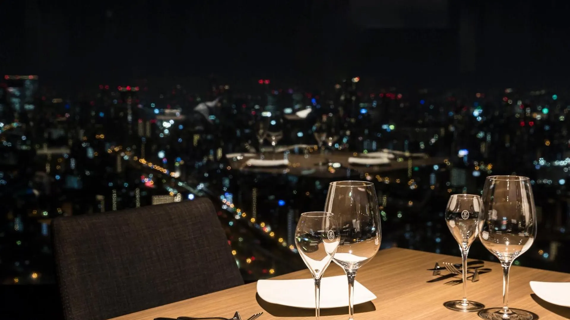 Art Hotel Osaka Bay Tower