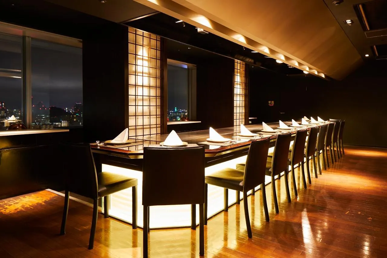Art Hotel Osaka Bay Tower
