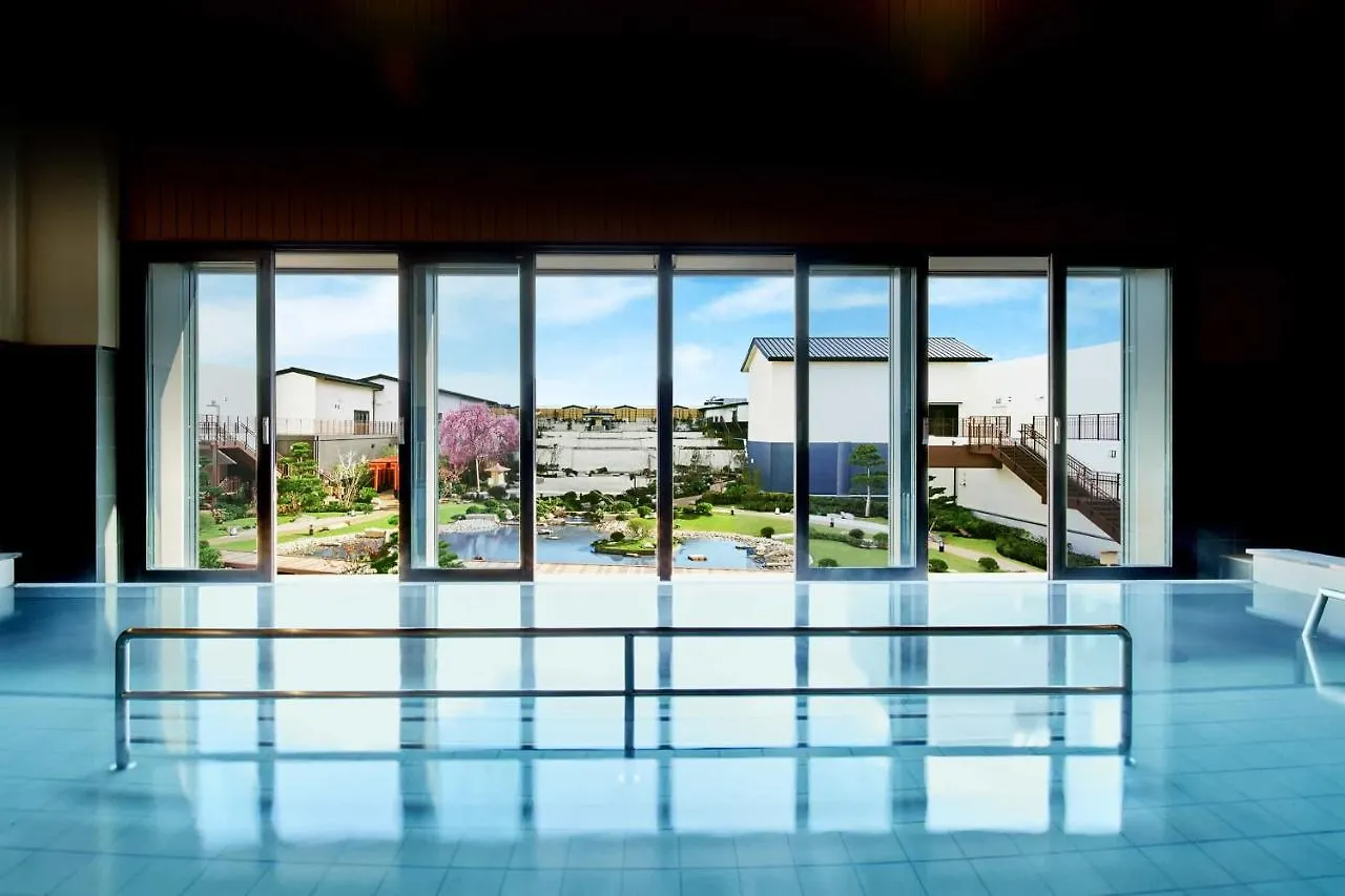 Art Hotel Osaka Bay Tower