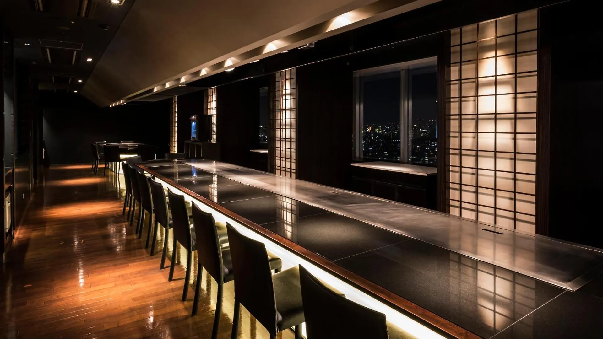 Art Hotel Osaka Bay Tower